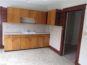 2095 Halstead Ave, Cleveland OH  44107-6227 exterior