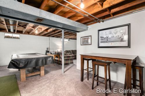 3024 Beach St, Meskegon MI 49441-1128 exterior