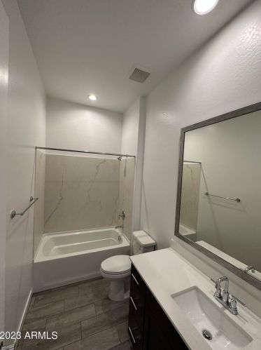 32735 22nd Dr, Phoenix AZ  85085 exterior