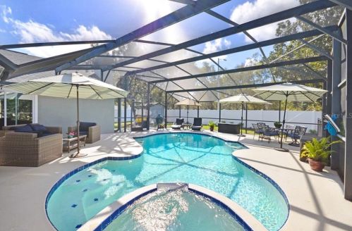 8648 Black Mesa Dr, Orlando FL 32829-8760 exterior