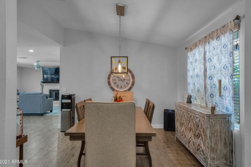 1226 Shawnee Dr, Chandler AZ  85224-2317 exterior