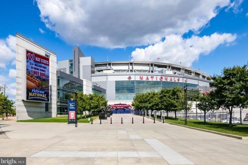 1025 1st St, Washington DC 20001-2283 exterior
