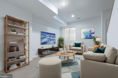 936 Leithgow St, Philadelphia PA 19123-1440 exterior