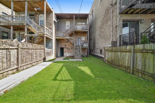 1338 Washtenaw Ave, Chicago IL 60645-3227 exterior