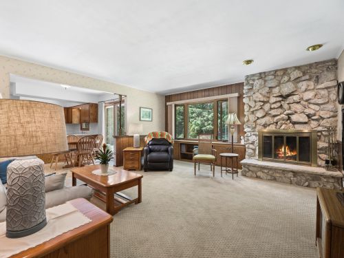 7425 Braeburn Ln, Milwaukee WI 53209-2605 exterior