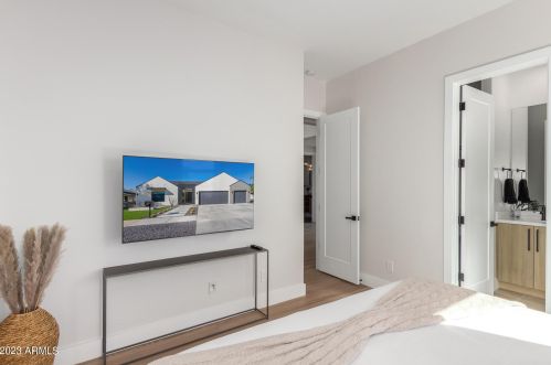 3118 42nd St, Phoenix AZ  85018-6418 exterior