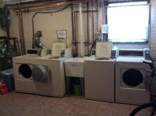 7410 Oakley Ave, Chicago IL  60645-1927 exterior