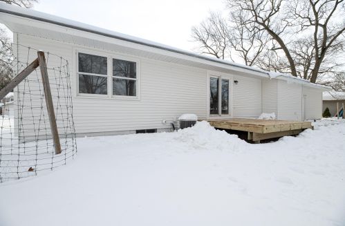 1748 Prince Ln, Meskegon MI  49445-1742 exterior