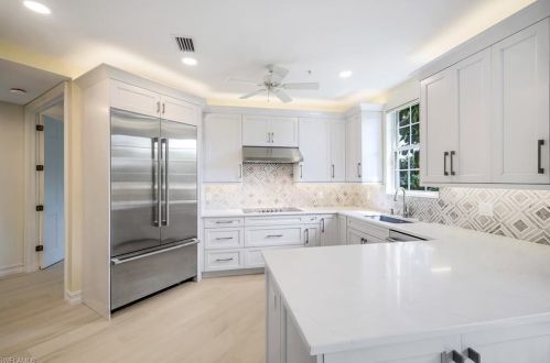 217 Colonade Cir, Naples FL 34103-8724 exterior