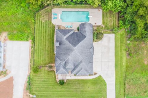 203 Altamaha Dr, North Augusta, SC 29841-5455