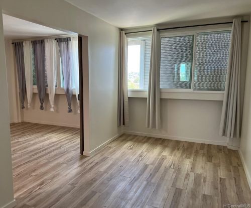 1025 Kalo Pl, Honolulu HI 96826-1634 exterior