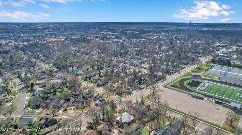 615 Burcham Dr, East Lansing MI 48823-2746 exterior