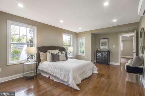 303 Greenwich Ln, Silver Spring MD  20910-4232 exterior