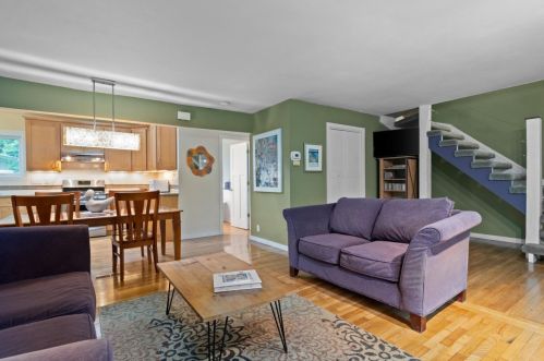 5830 Riv Frst Dr, Milwaukee WI 53209-4524 exterior