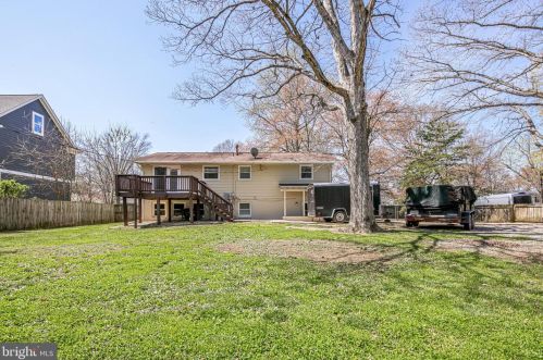 8001 Kidd St, Alexandria VA 22309-1131 exterior