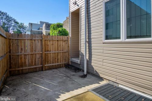 1945 Marshall St, Philadelphia PA 19122-1405 exterior