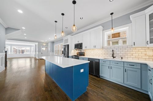 7920 Crandon Ave, Chicago IL 60617-1147 exterior