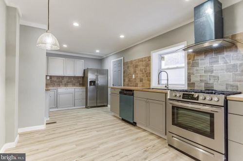 2632 6 St, Philadelphia PA 19120-3706 exterior