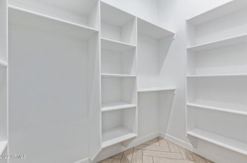 3638 61 Dr, Phoenix AZ 85033-4113 exterior