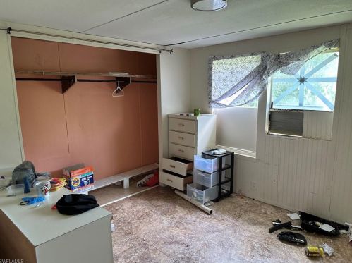 980 Auto Ranch Rd, Naples FL 34114-8915 exterior