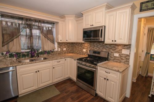 5624 Melvina Ave, Chicago IL 60646-1123 exterior