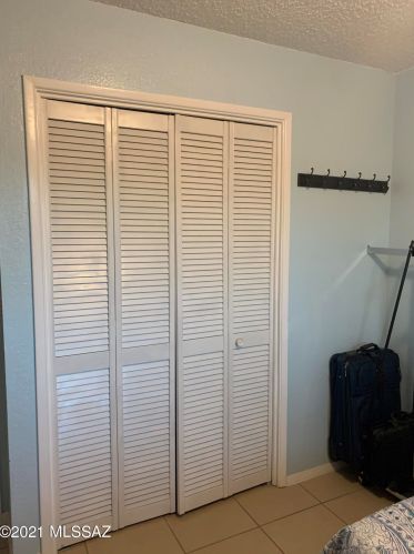 2561 Nebraska St, Tucson AZ 85757-9533 exterior