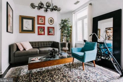 130 Bread St, Philadelphia PA 19106-1919 exterior