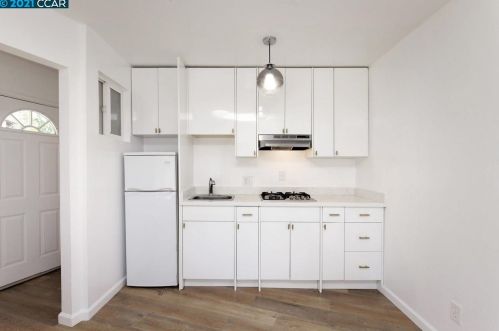 1350 Blake St, Berkeley CA 94703-1934 exterior