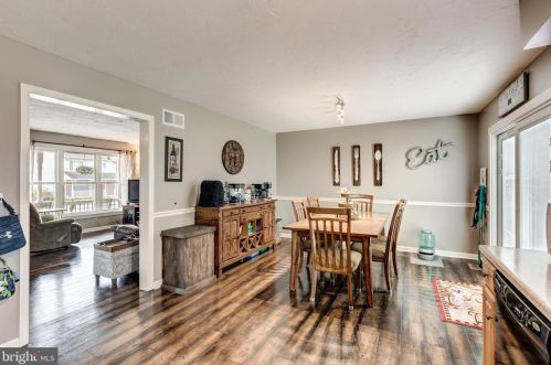 17 Starlite Dr, Littlestown PA 17340-1660 exterior