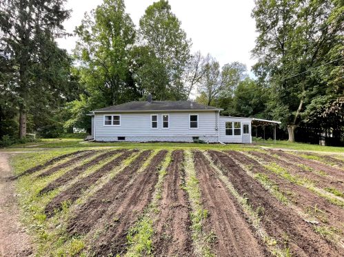 4624 1 St, Kalamazoo MI 49009-7943 exterior