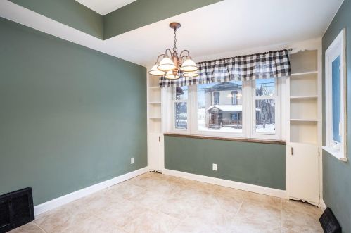 1094 Sanford St, Meskegon MI 49444-1437 exterior