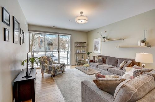 2050 Commerce St, Milwaukee, WI 53212-3424