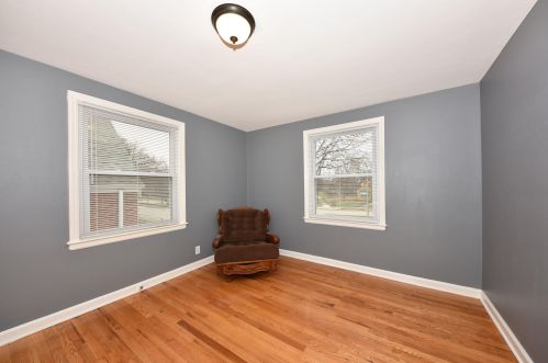 8006 Lisbon Ave, Milwaukee WI 53208-2052 exterior