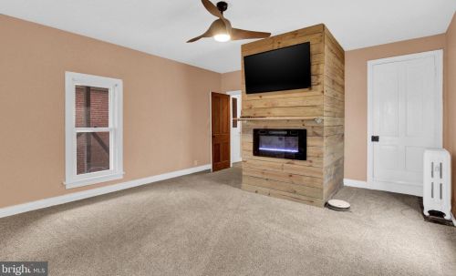 205 High St, Hanover PA  17331-2911 exterior