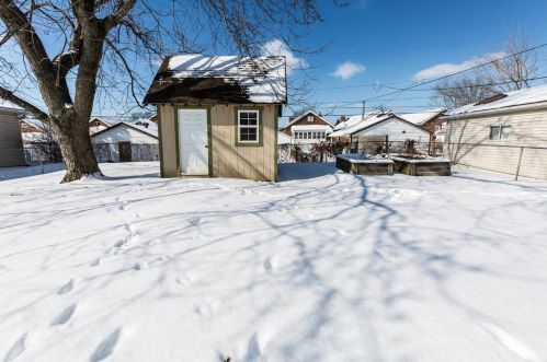 9329 Althea Ave, Saint Louis MO 63123-4421 exterior