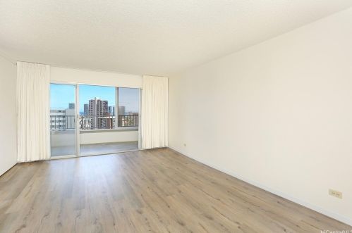 927 Prospect St, Honolulu, HI 96822-3482