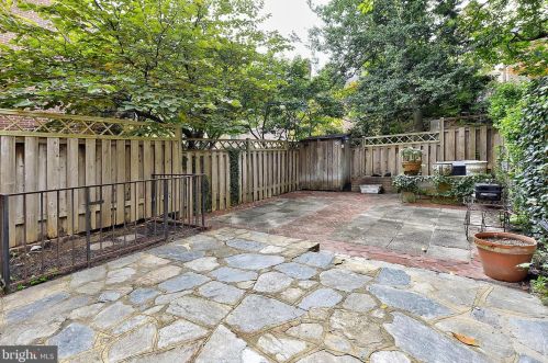 3704 Huntington St, Washington DC  20015-1818 exterior