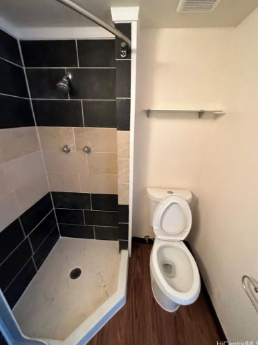 1442 Kewalo St, Honolulu HI 96822-4177 exterior