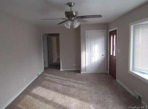 43 Gardner Ave, Middletown NY 10940-3211 exterior