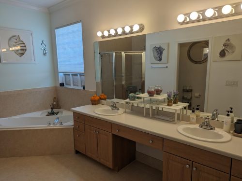 2831 Eagle Dr, Fort Pierce FL 34984-6320 exterior