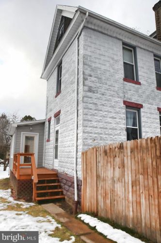 408 16 St, Huntingdon PA 16652-2308 exterior
