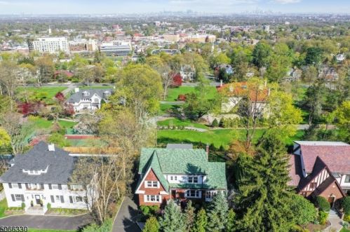 83 Lloyd Rd, Montclair, NJ 07042-1731