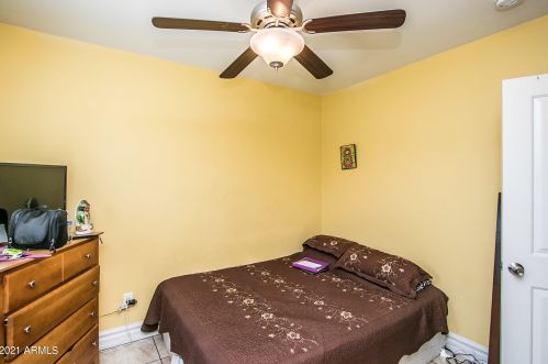 430 42nd St, Phoenix AZ 85032-1403 exterior