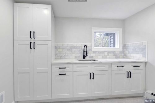 462 Laurel Ln, Kinnelon NJ  07405-3122 exterior