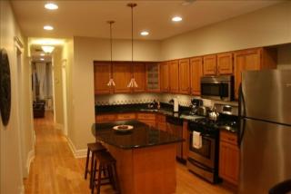 3049 Leavitt St, Chicago IL  60618-8113 exterior