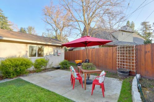 1707 Baywood Ln, Davis CA 95618-0543 exterior