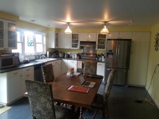 3612 23rd Ave, Seattle WA  98199-2332 exterior