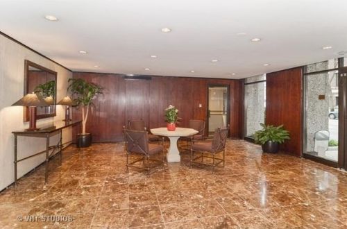 1 Scott St, Chicago, IL 60610-2309