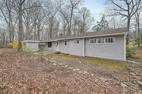 37 Emperor Ln, Montgomery NY  12549-1919 exterior