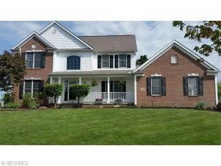 49 Kingston Dr, Aurora, OH 44202-6619